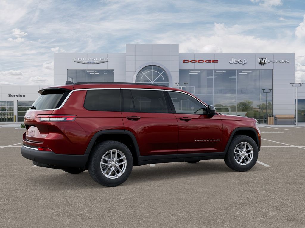 2025 Jeep Grand Cherokee Laredo X photo 4