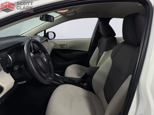 2021 Toyota Corolla LE photo 10