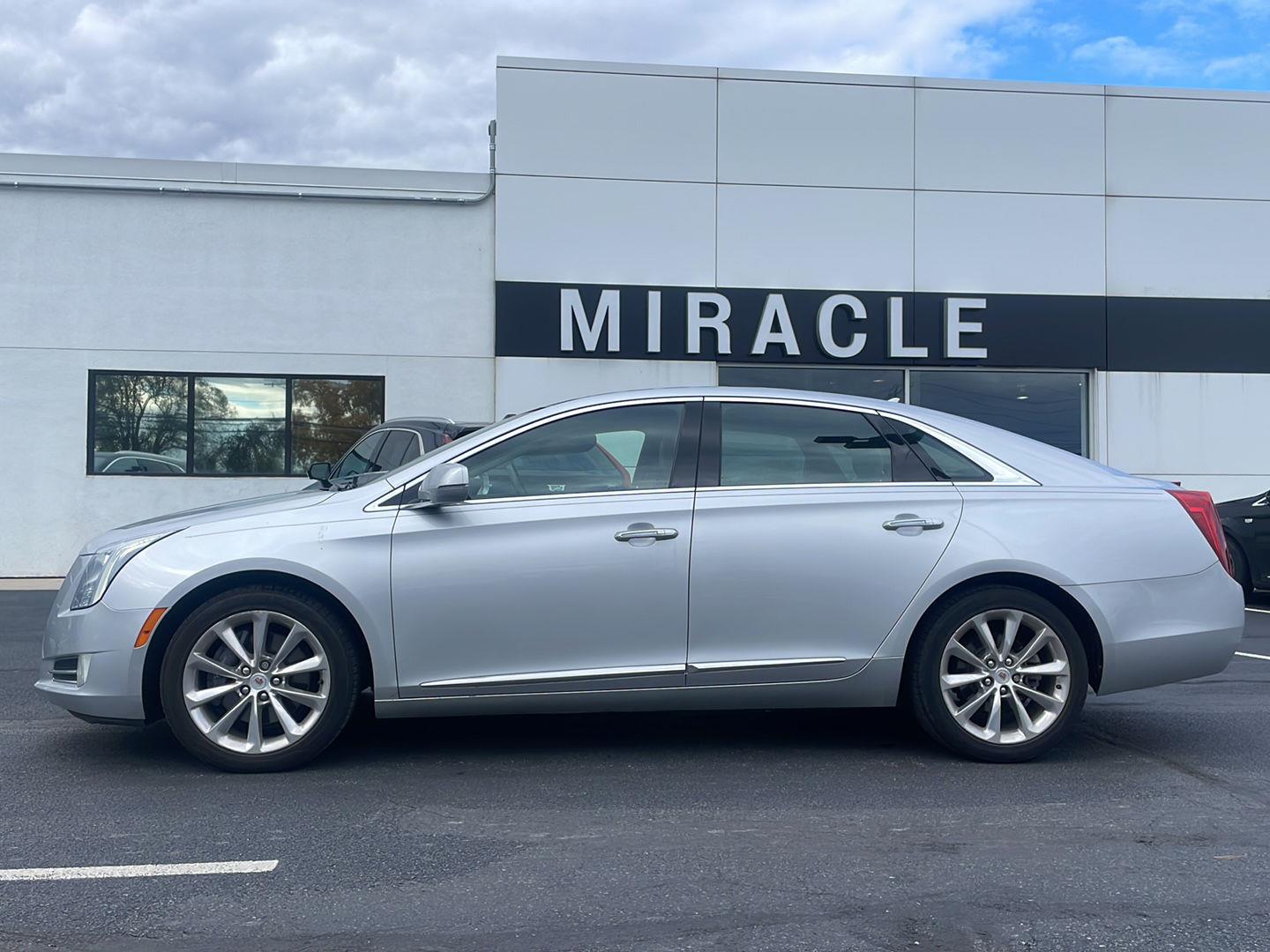 Used 2013 Cadillac XTS Luxury Collection with VIN 2G61P5S33D9143799 for sale in Fleetwood, PA