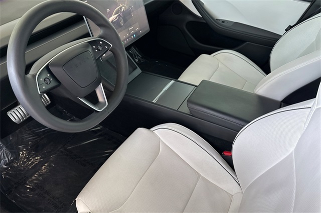 2024 Tesla Model 3 Performance photo 11