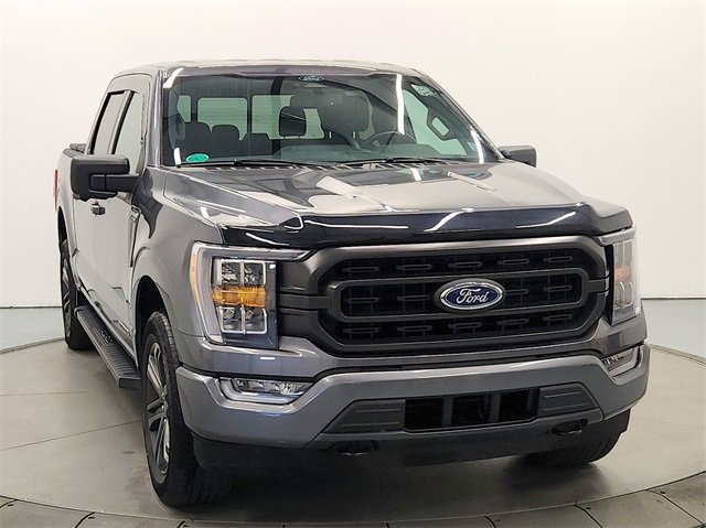 2022 Ford F-150 XLT photo 2