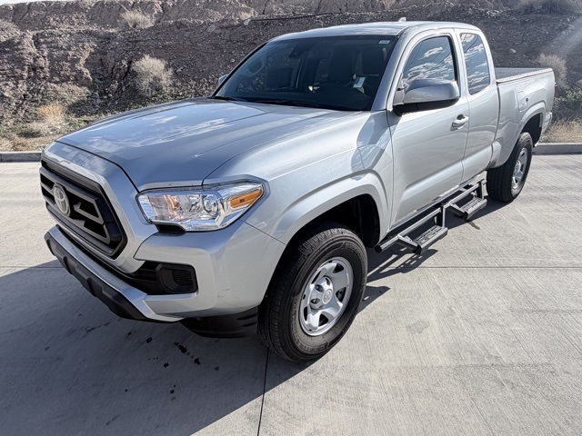 2023 Toyota Tacoma SR's photo