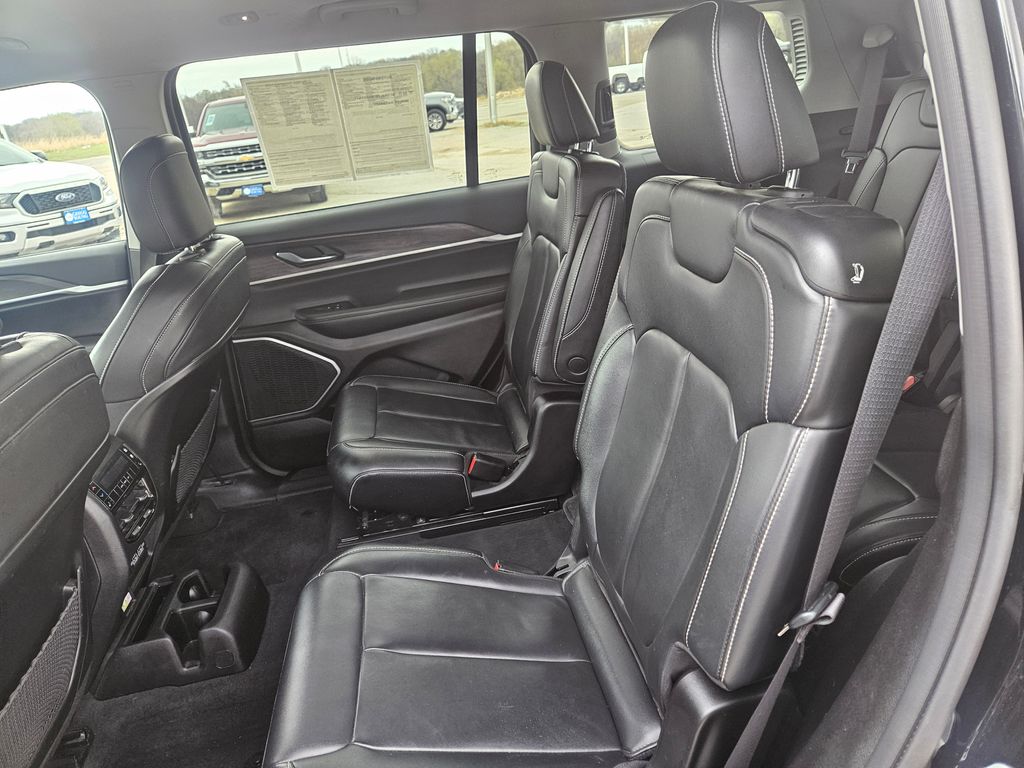 2022 Jeep Grand Cherokee Limited photo 19