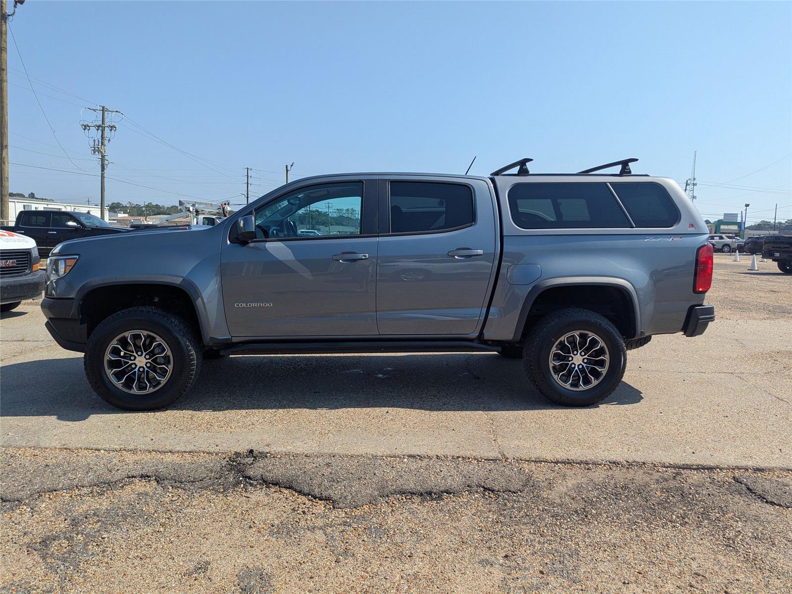 2019 Chevrolet Colorado ZR2 photo 2
