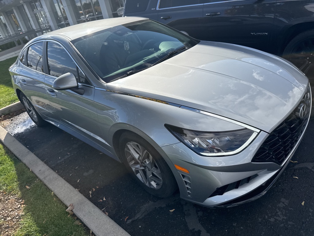 2020 Hyundai Sonata SEL photo 2