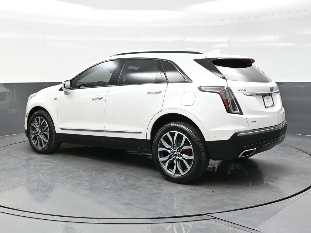 2023 Cadillac XT5 Platinum Sport photo 3