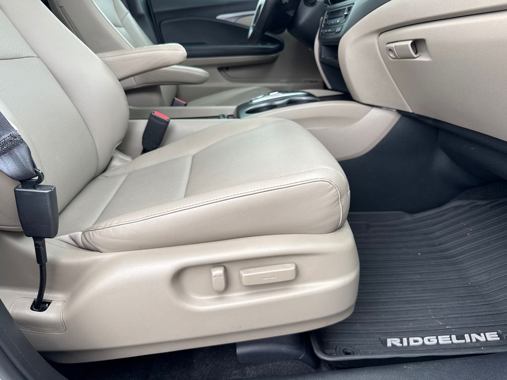 2023 Honda Ridgeline RTL photo 12