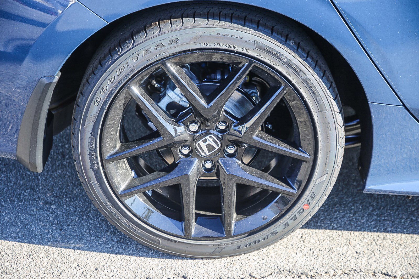 2026 Honda Civic Sport photo 9