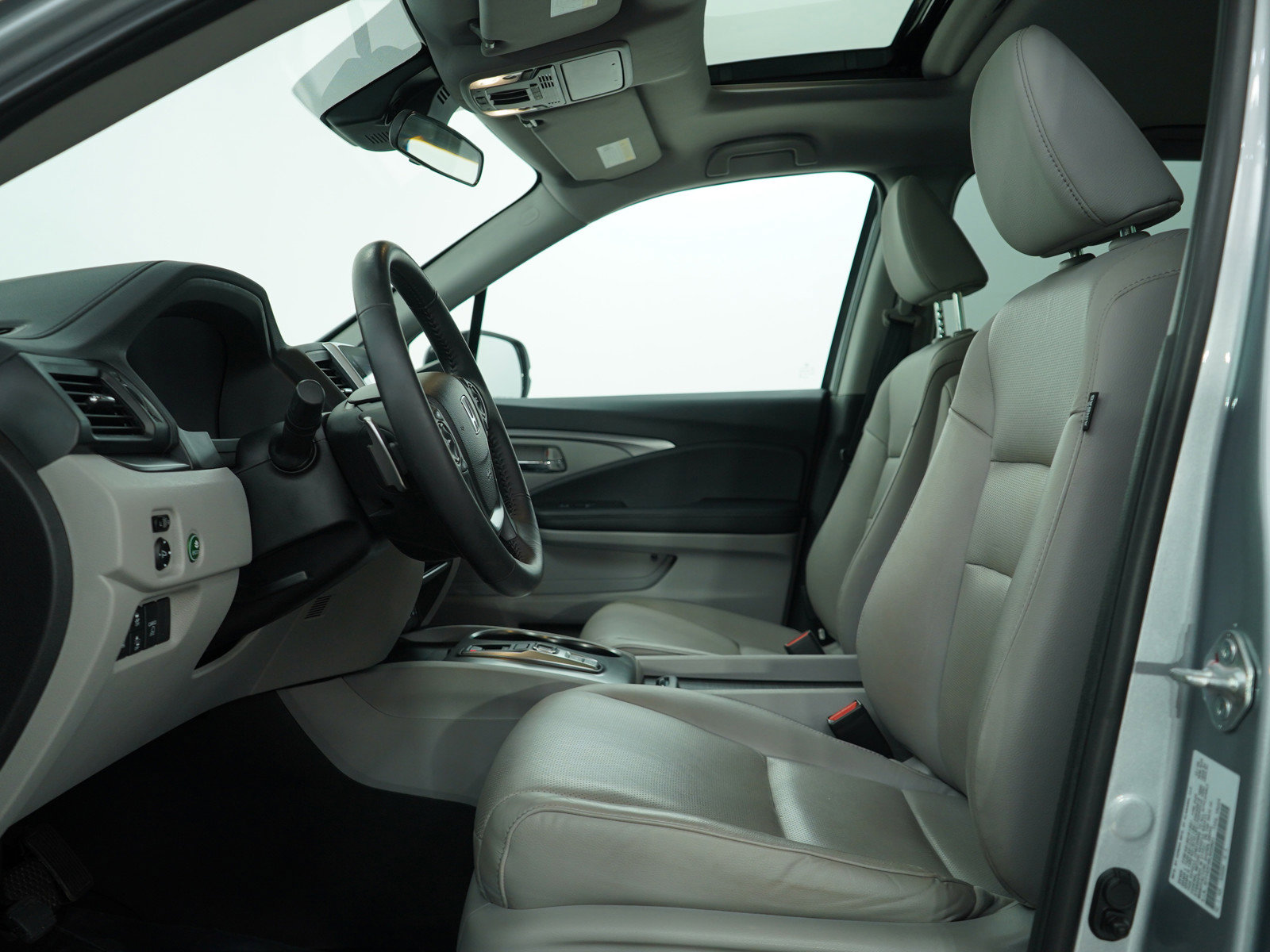 2020 Honda Ridgeline RTL photo 16