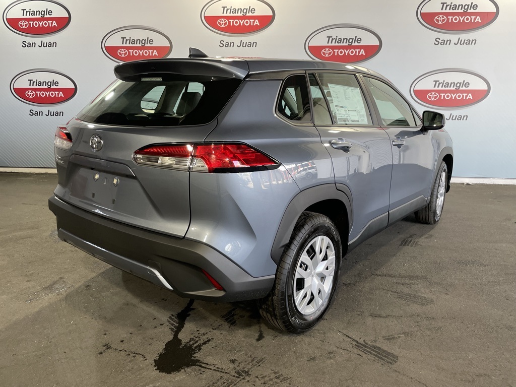 2026 Toyota Corolla Cross L photo 3