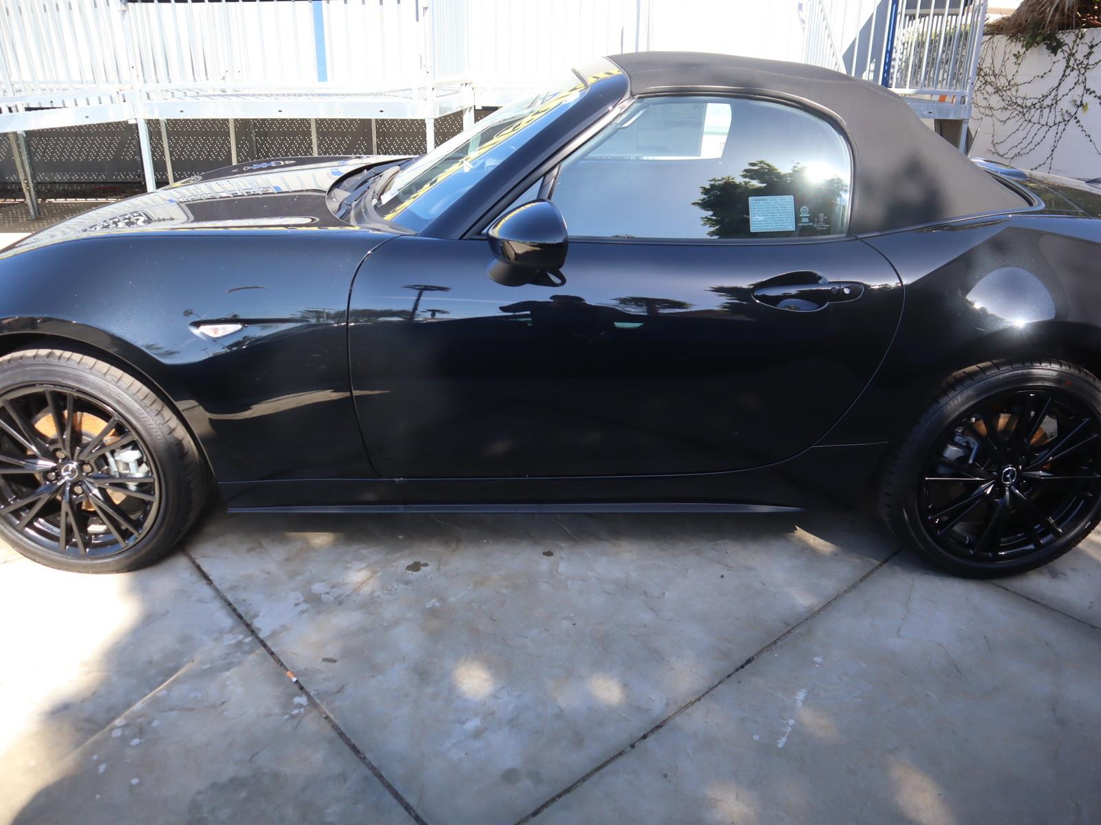 2025 Mazda MX-5 Miata Miata photo 6