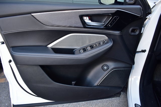 2023 Acura MDX Advance SH-AWD photo 10