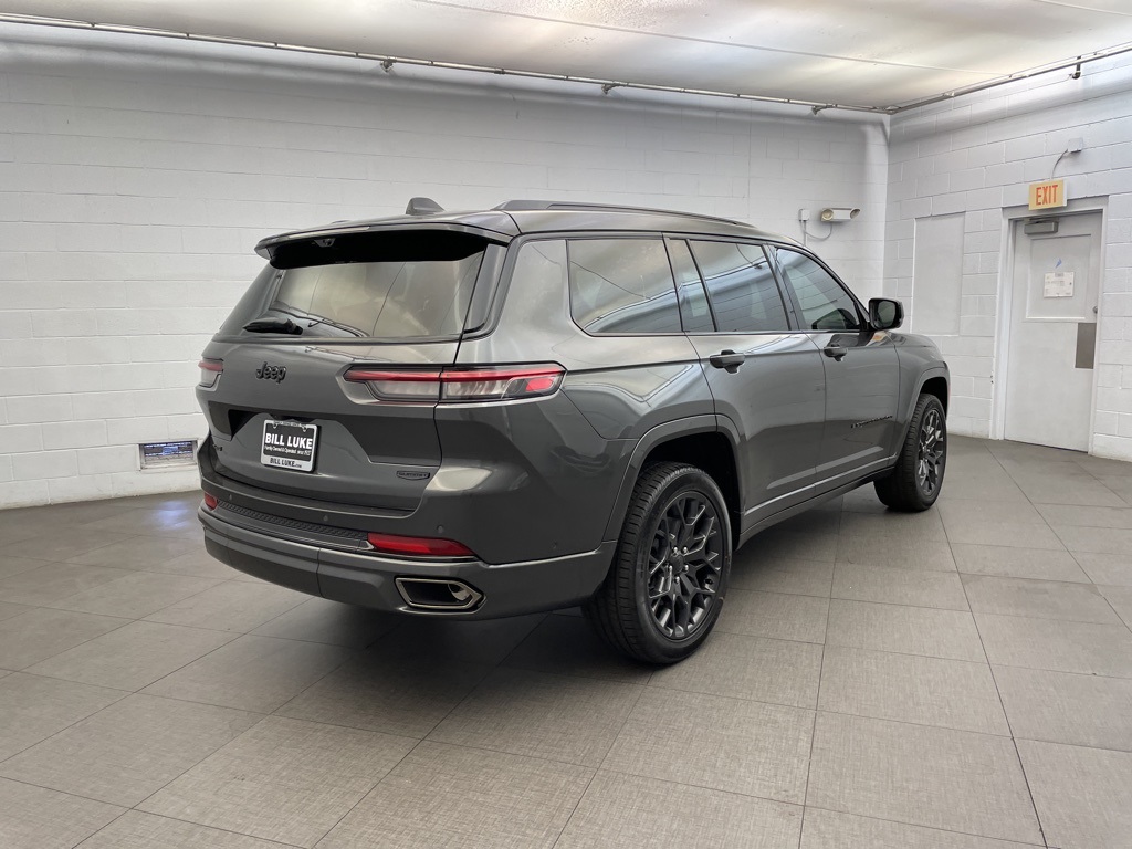 2025 Jeep Grand Cherokee L Summit Reserve photo 3