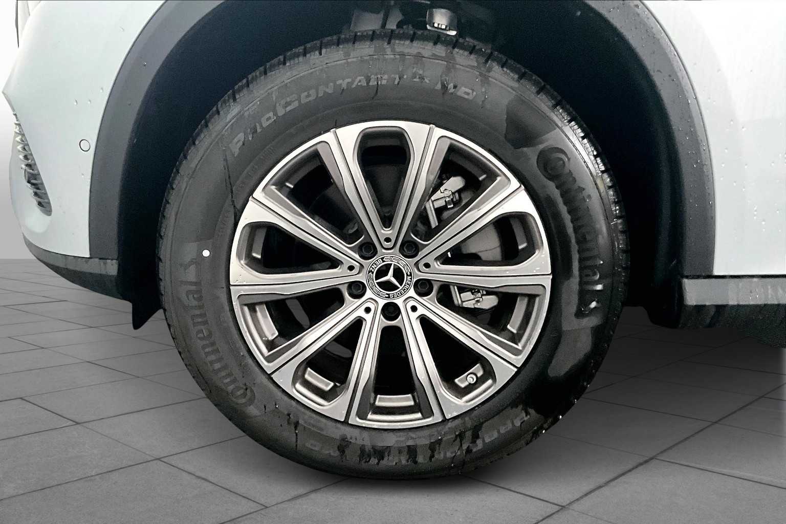 2024 Mercedes Benz GLC 300 4MATIC photo 14