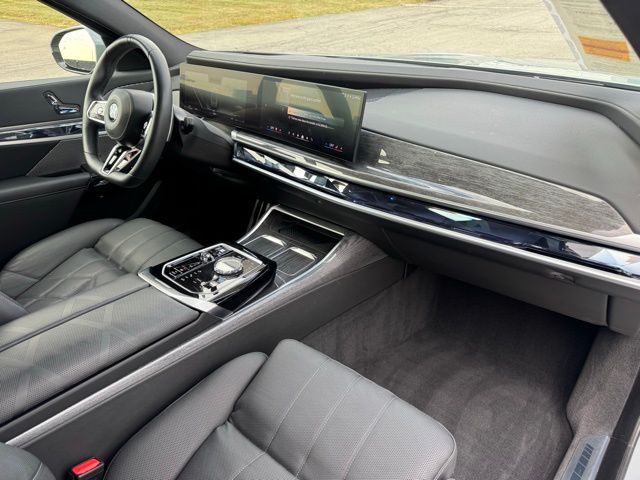 2024 Bmw 760i photo 24