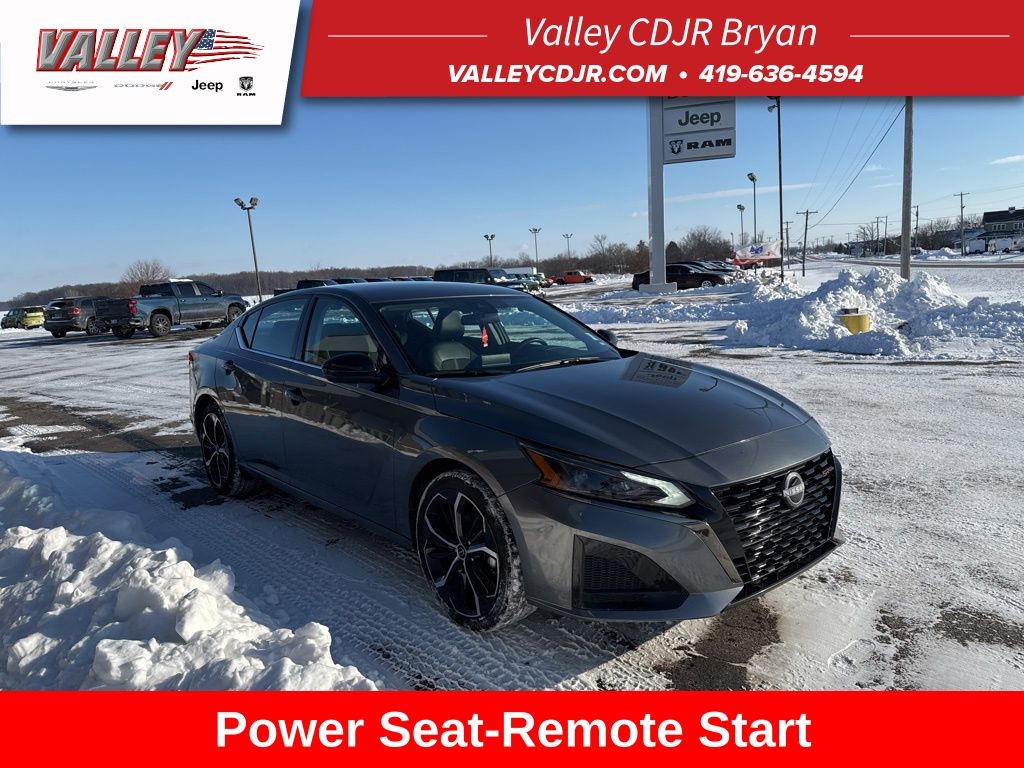 2025 Nissan Altima SR