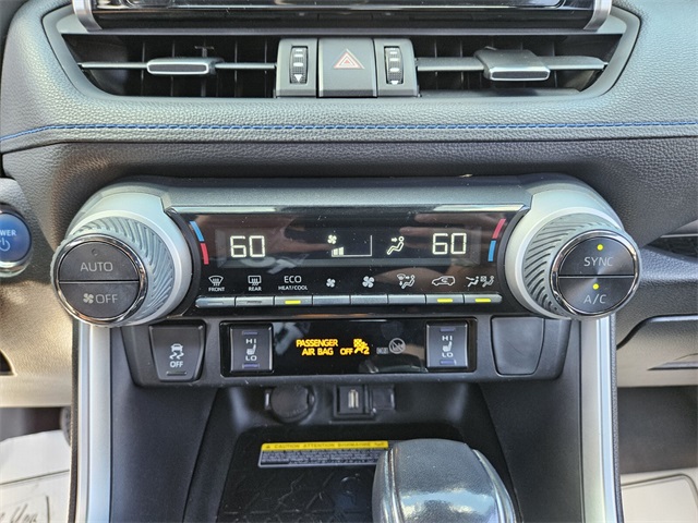 2020 Toyota RAV4 Hybrid XSE photo 23