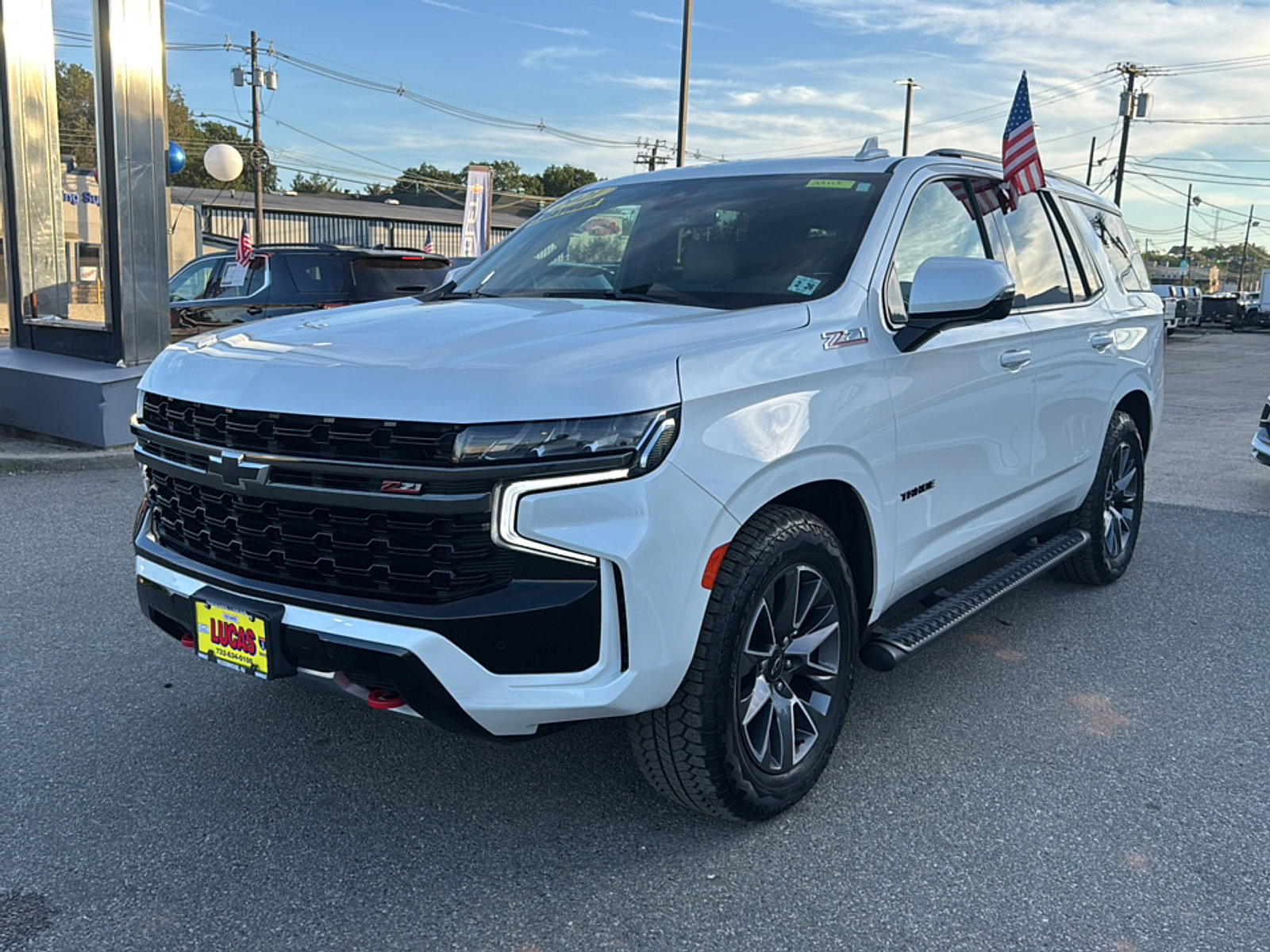 2021 Chevrolet Tahoe Z71 photo 3