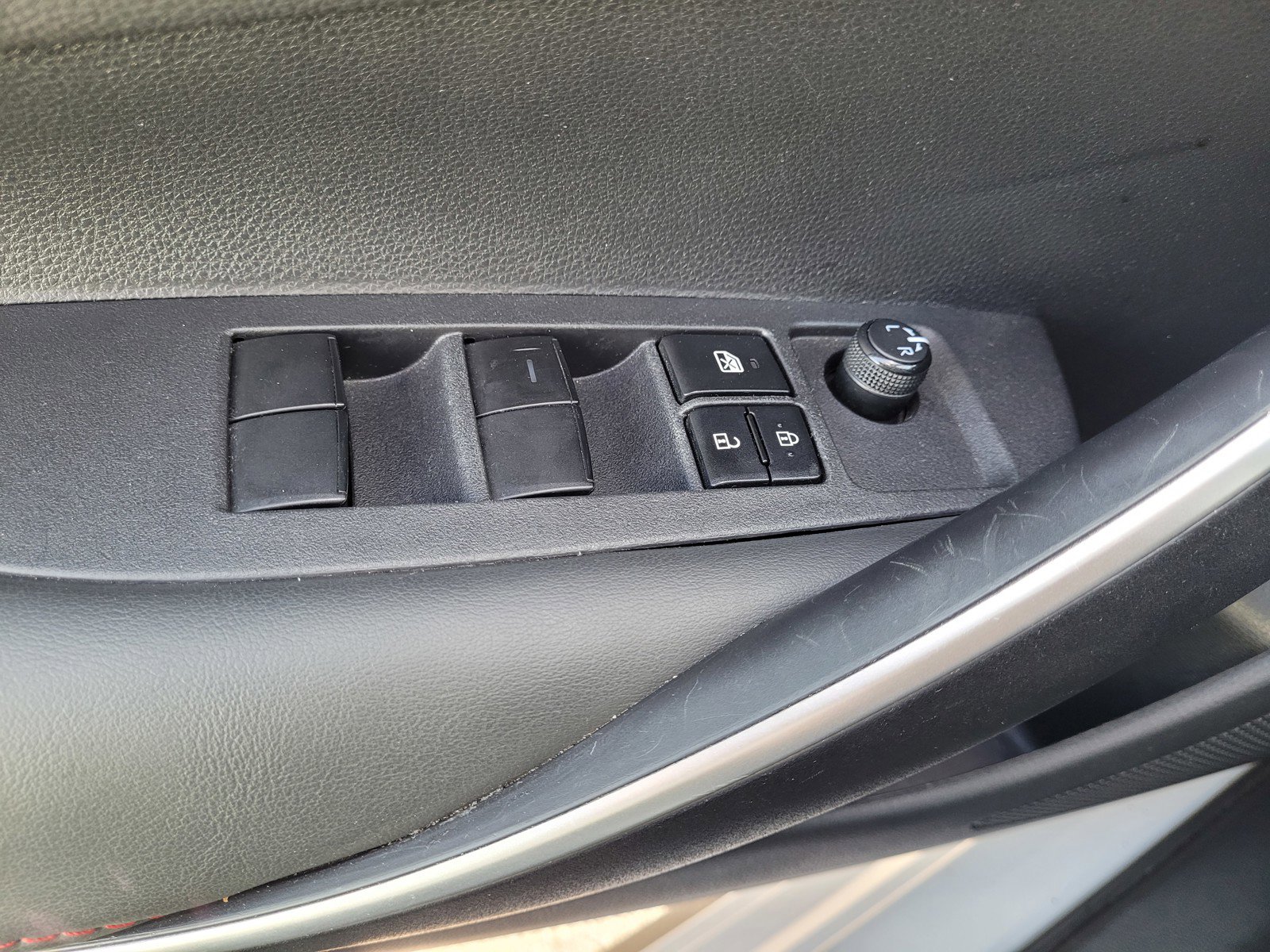 2024 Toyota Corolla SE photo 16