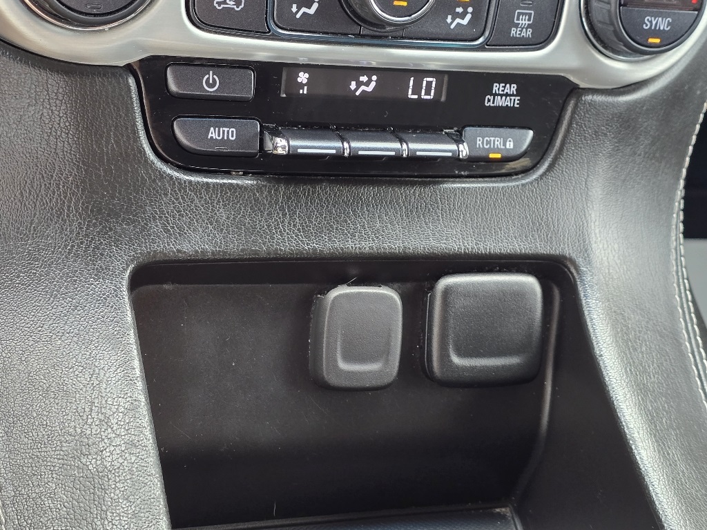 2019 Gmc Yukon SLE photo 18