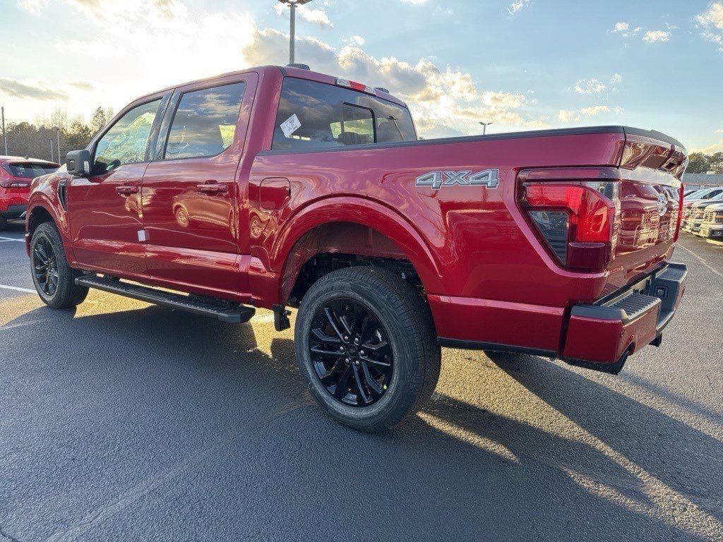 2025 Ford F-150 XLT photo 4