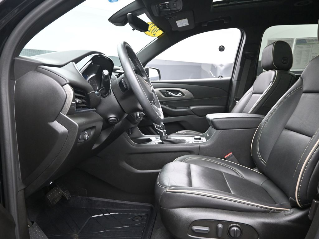2022 Chevrolet Traverse Premier photo 4