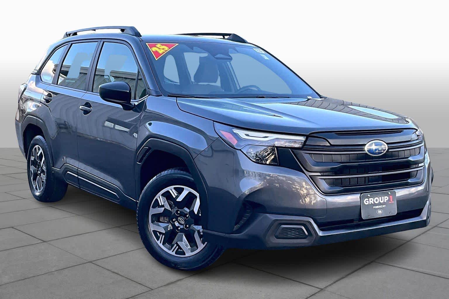2025 Subaru Forester Base photo 2