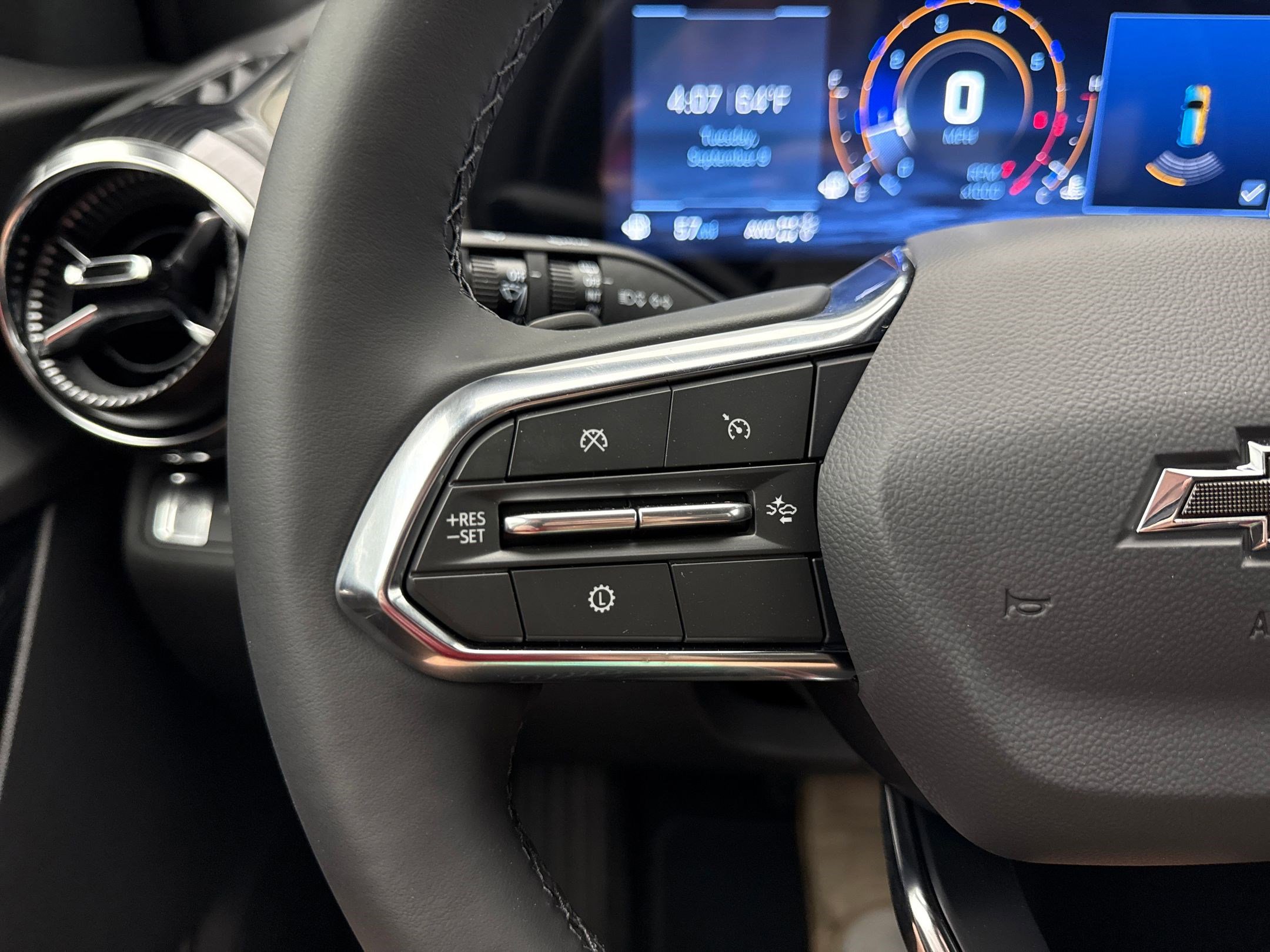 2026 Chevrolet Equinox LT photo 12