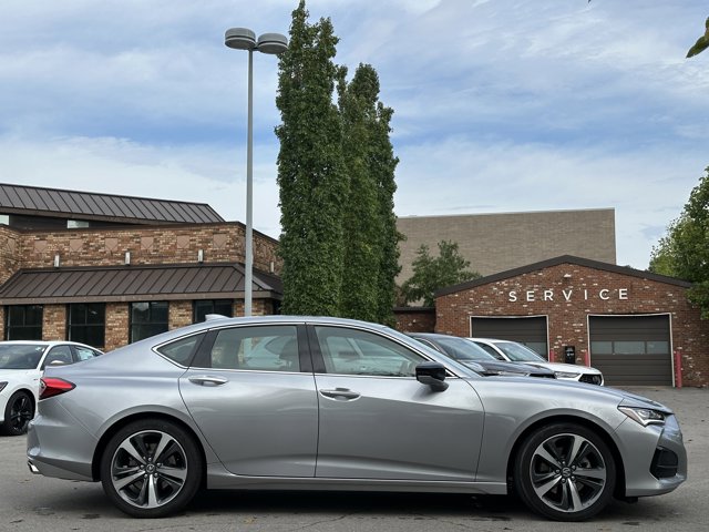 2025 Acura TLX Technology photo 3