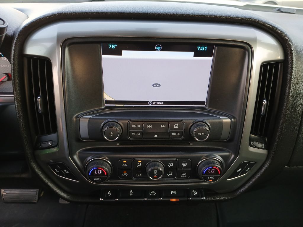 2018 Chevrolet Silverado 1500 LT photo 13