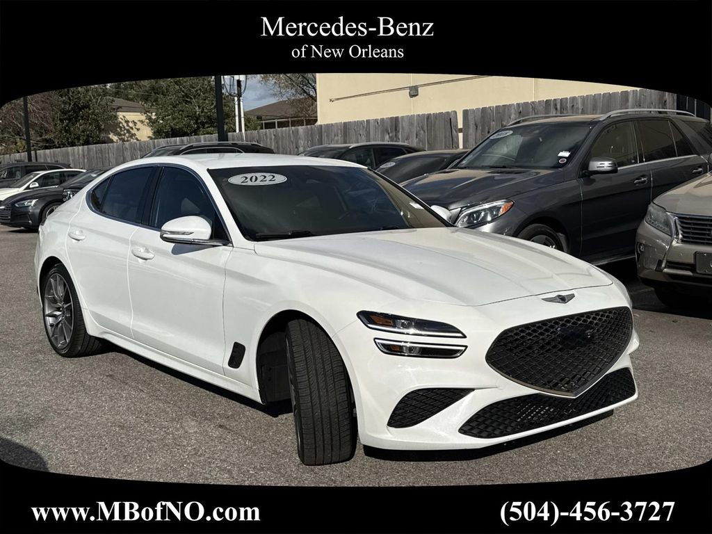 2022 GENESIS G70 Standard's photo