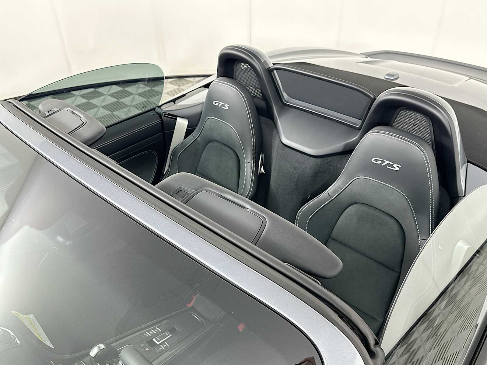 2025 Porsche Boxster GTS 4.0 photo 21