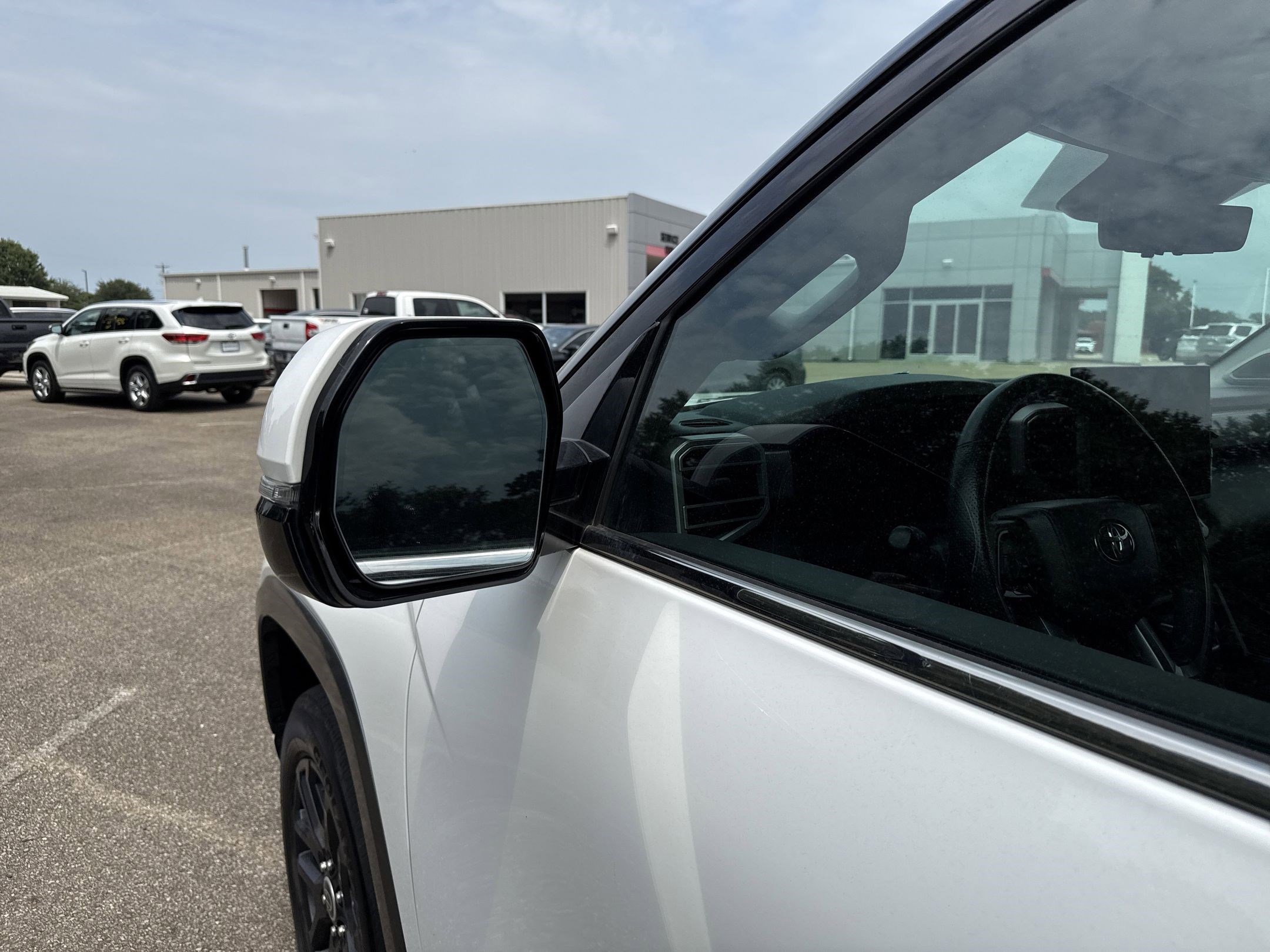 2023 Toyota Tundra Limited photo 20