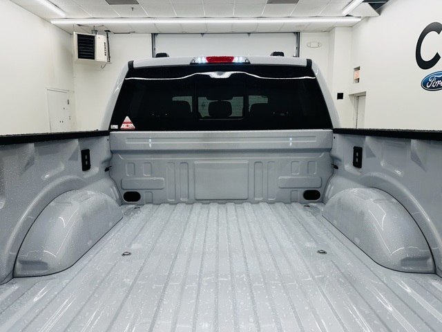 2025 Ford F-150 XLT photo 17