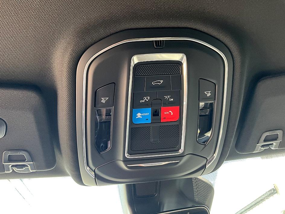 2025 Jeep Grand Cherokee Limited photo 23