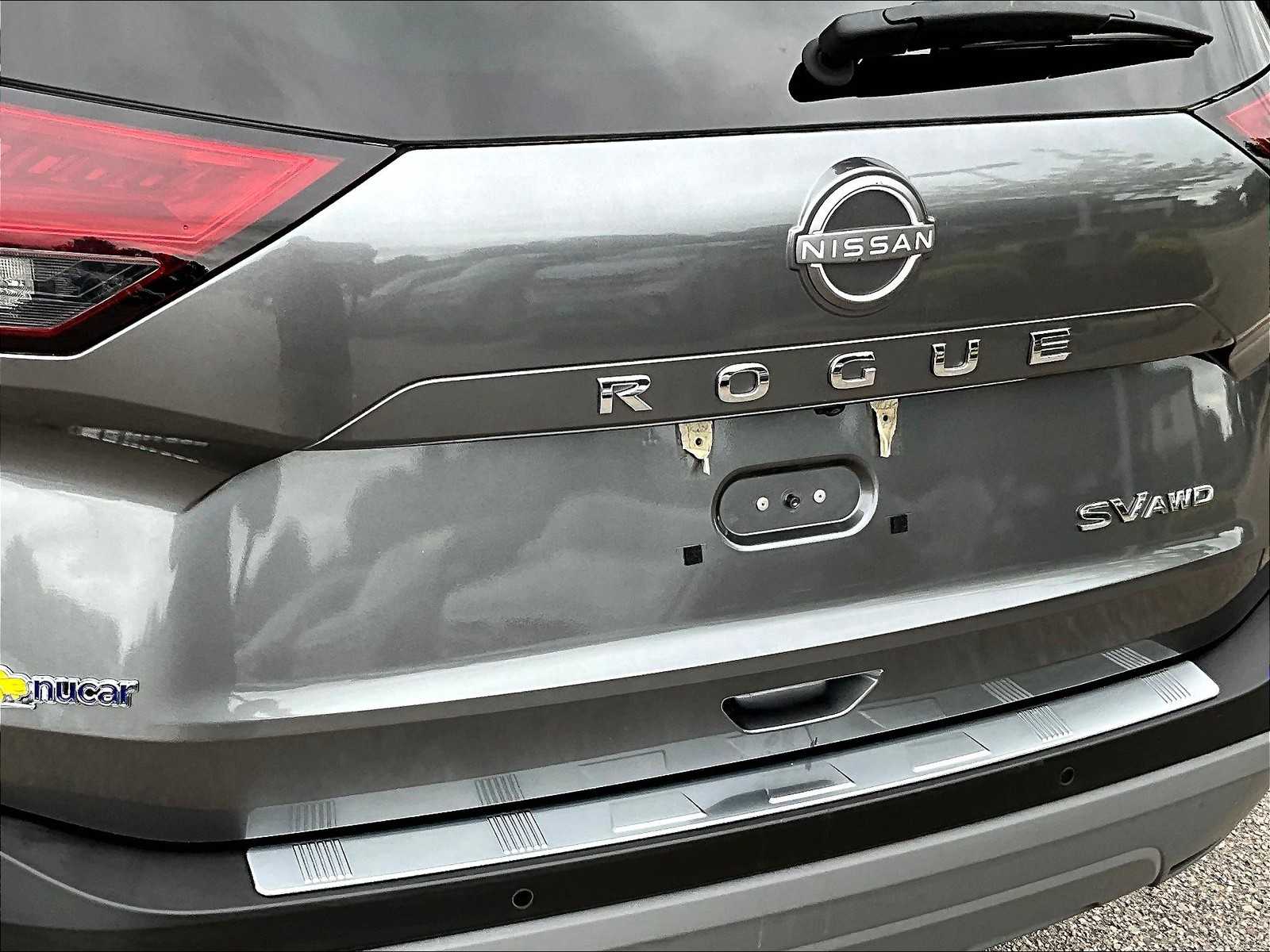 2022 Nissan Rogue SV photo 26