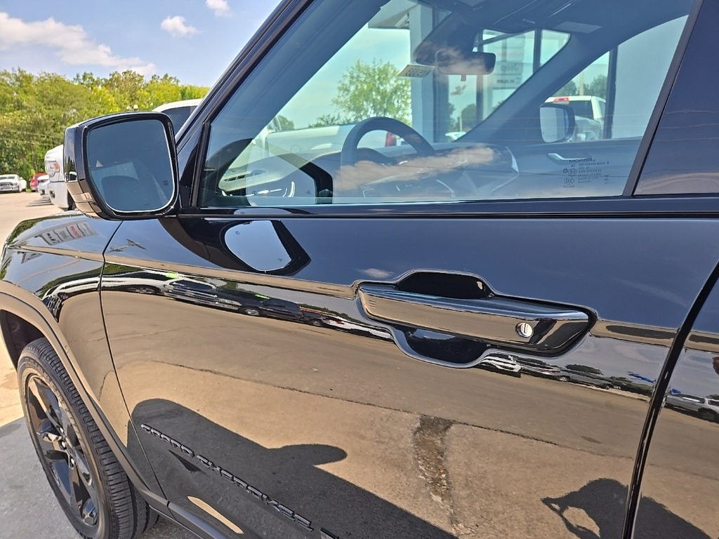 2025 Jeep Grand Cherokee Altitude X photo 25