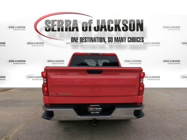 2025 Chevrolet Silverado 1500 LT photo 3