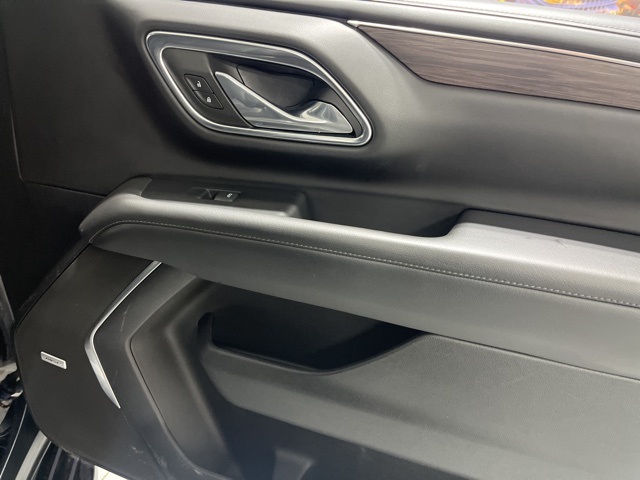 2023 Chevrolet Suburban LT photo 20