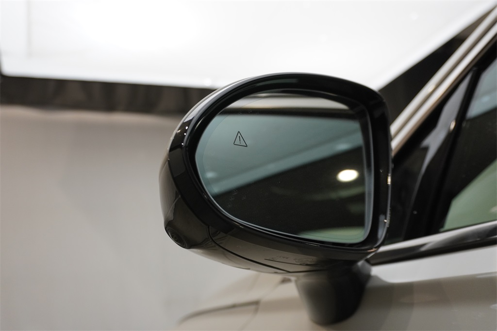 2025 Genesis G80 2.5T Sport Prestige AWD photo 4
