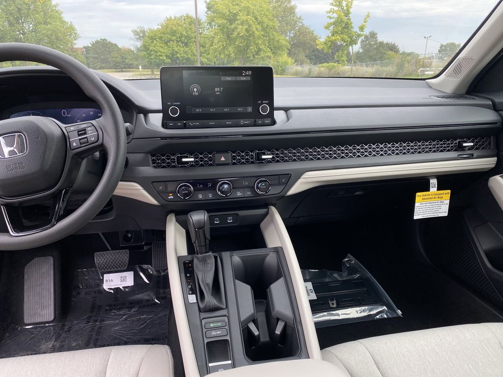 2025 Honda Accord SE photo 5