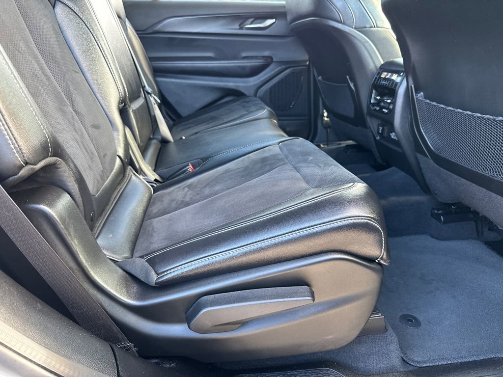 2024 Jeep Grand Cherokee Altitude photo 12
