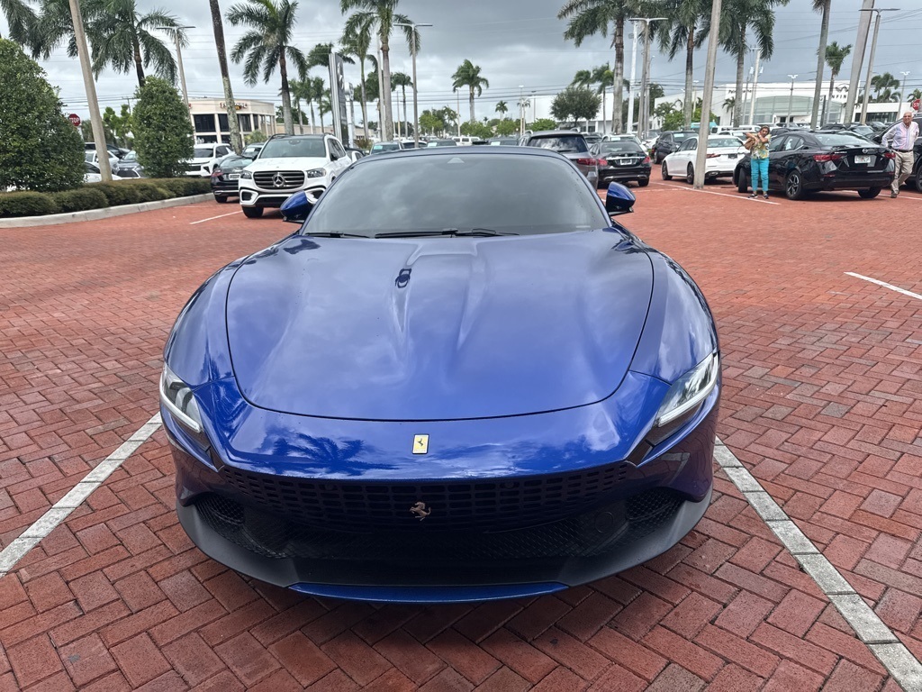 2023 Ferrari Roma Base photo 3