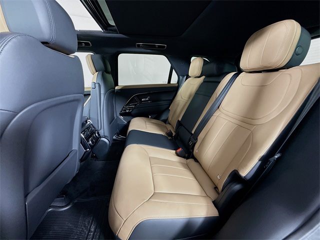 2025 Land Rover Range Rover Sport SE photo 22