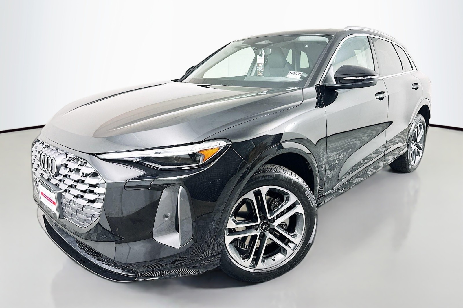 2025 Audi New Q5 Premium Plus's photo