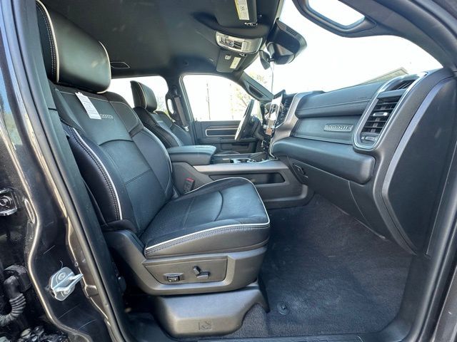 2025 Ram 2500 Laramie photo 28