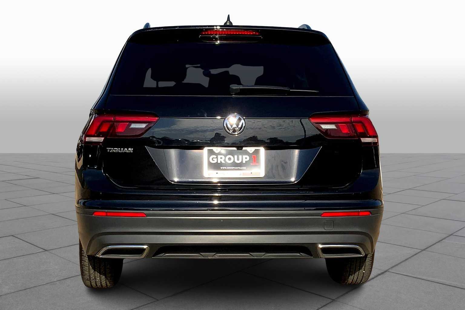 2021 Volkswagen Tiguan S photo 3