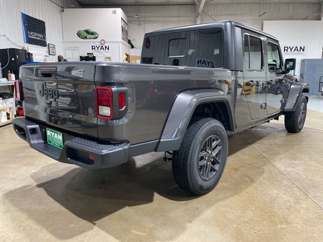 2025 Jeep Gladiator Sport S photo 9