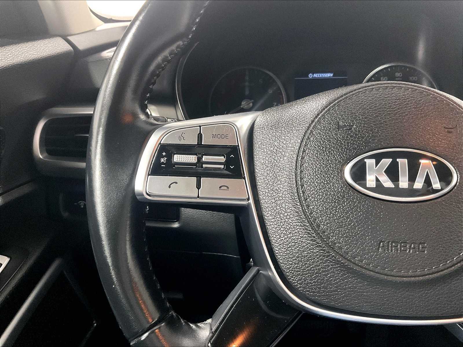 2020 Kia Telluride LX photo 22