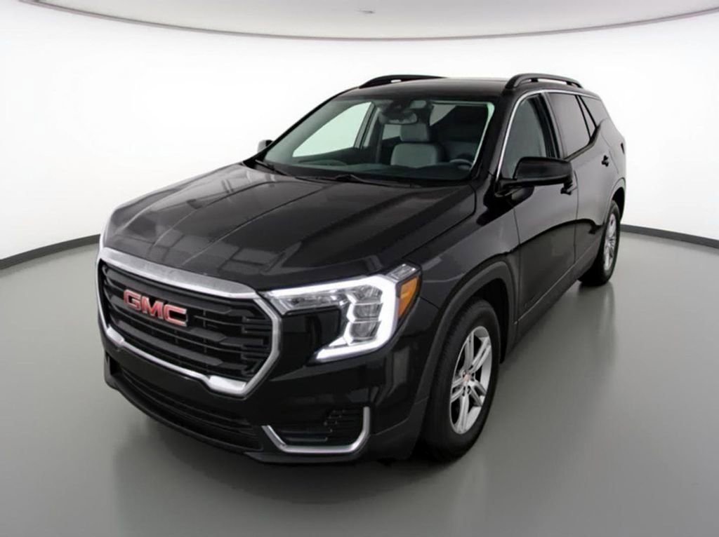 2022 GMC Terrain SLE's photo